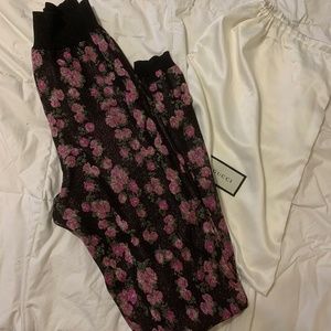 NWOT GUCCI Leggings/Tights, Never worn w/Bag, Sz Small
